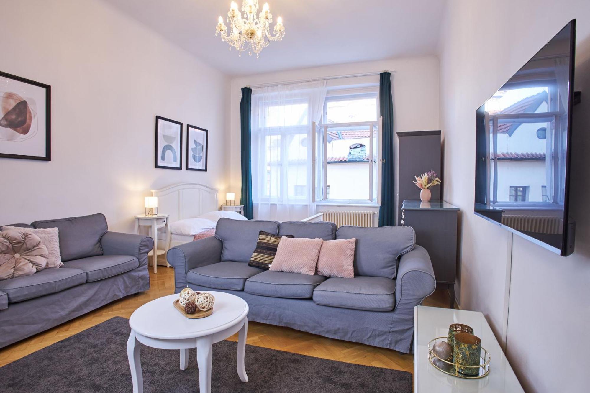 Charles Bridge Premium Residence Prague Exterior photo