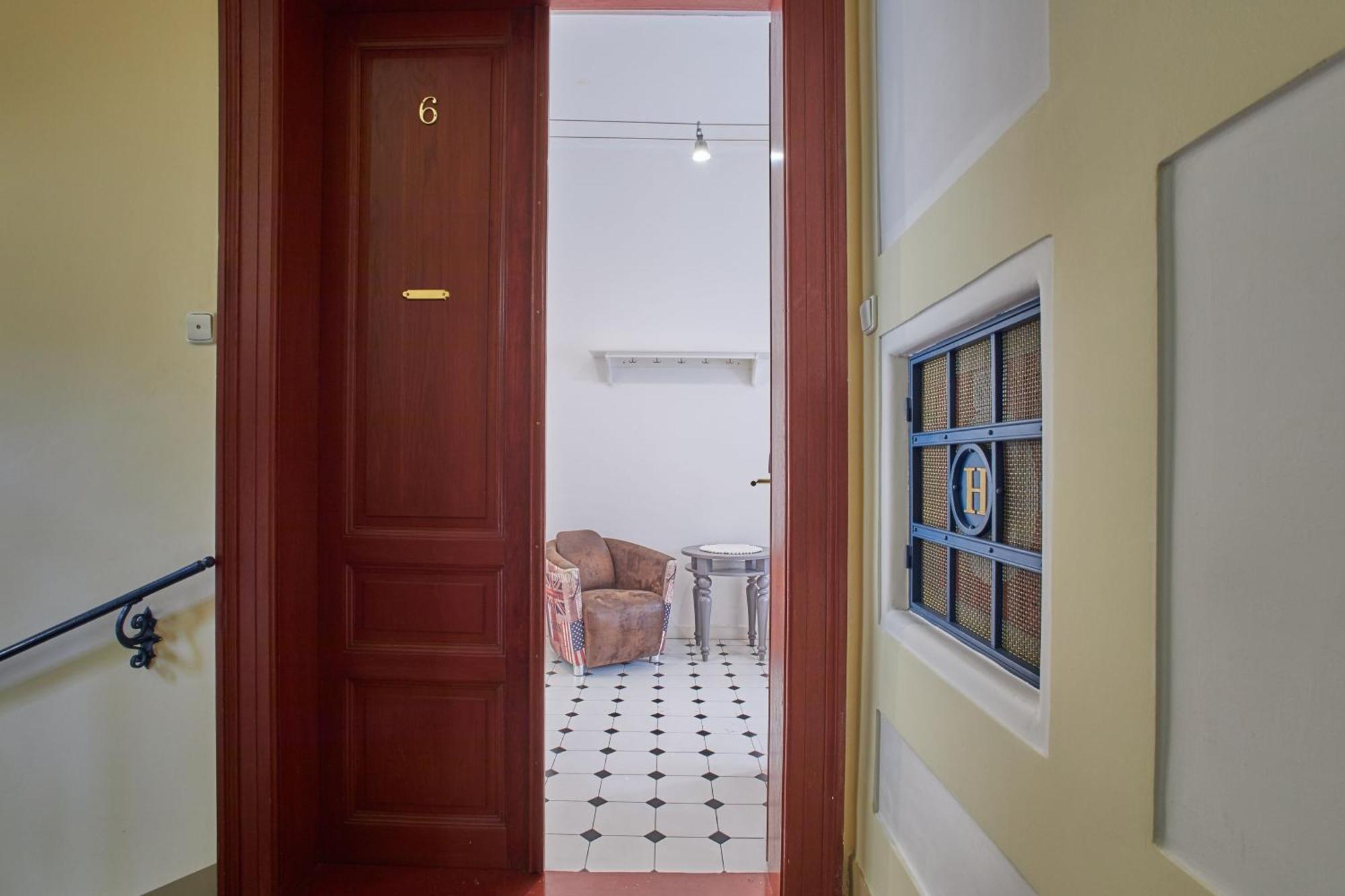 Charles Bridge Premium Residence Prague Exterior photo